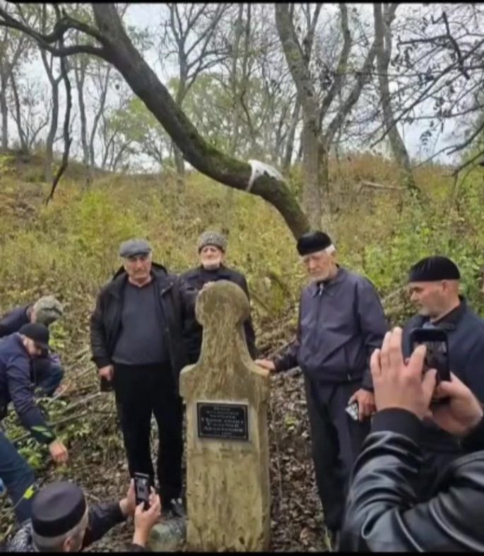 Найдено место захоронения легендарного наиба Улубия Ауховского