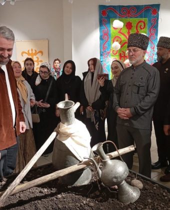 Депутаты Парламента ЧР приняли участие в открытии выставки «Дыхание жизни»